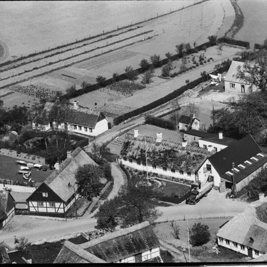 Gevninge, Sylvest Jensen Luftfoto (1949) fra Danmark Set fra Luften (Det Kgl. Bibliotek)